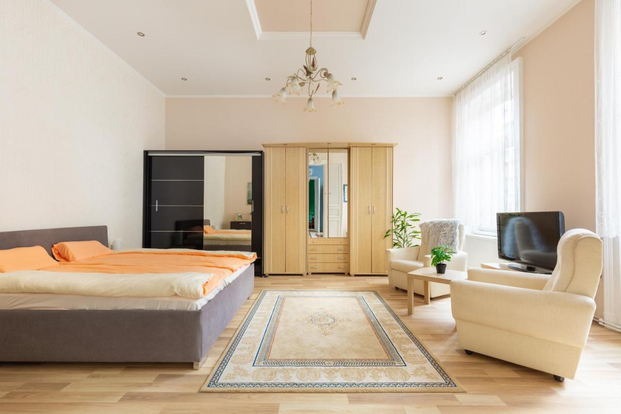F24 Ferenc Apartment Budapesta Exterior foto